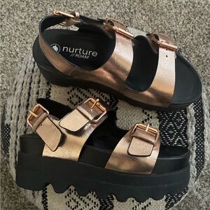 Nurture by Lamaze Women's Black and Rose Gold Sandals
